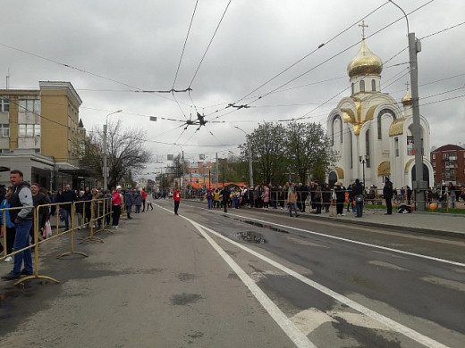 Около 2 тысяч человек участвуют в первомайской эстафете в Иванове